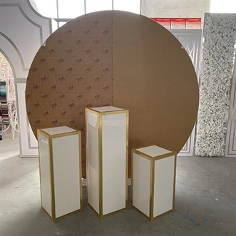 Вечеринка на пьедестале